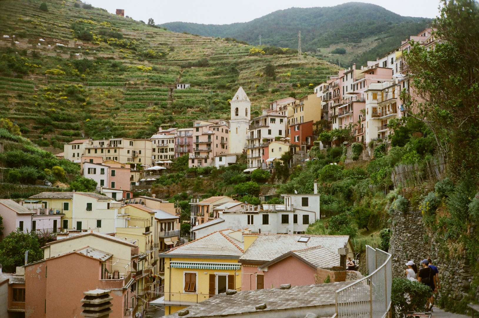 A brief respite in Manarola before we continue uphill.