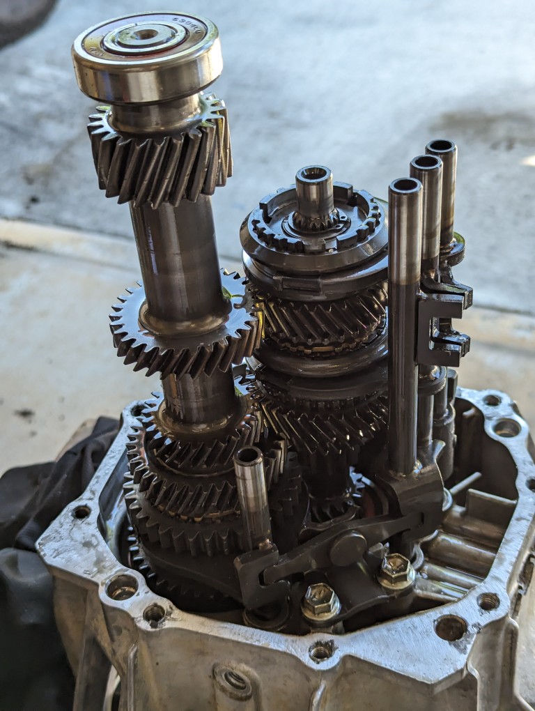 Rebuilding the gearbox in my JB43 Suzuki Jimny.